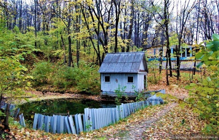 Родники с живой и мёртвой водой